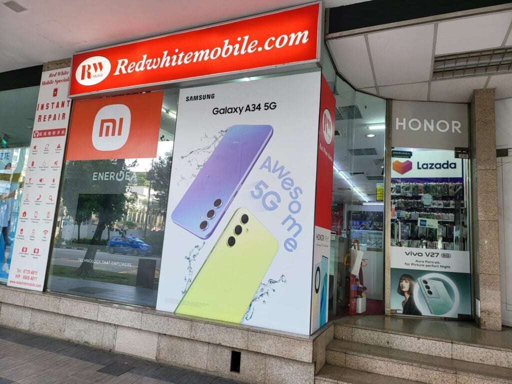 red white mobile bugis